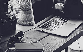 25岁福登彻底迷失：3个月球荒+欧冠坐冷板凳，1.5亿身价拦腰跌！